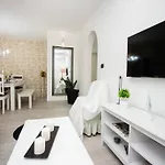 Apartment Satis