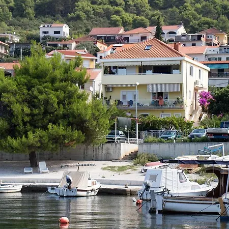 Satis Trogir